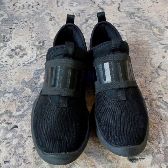 Black puma shoes - Picture 4 of 5